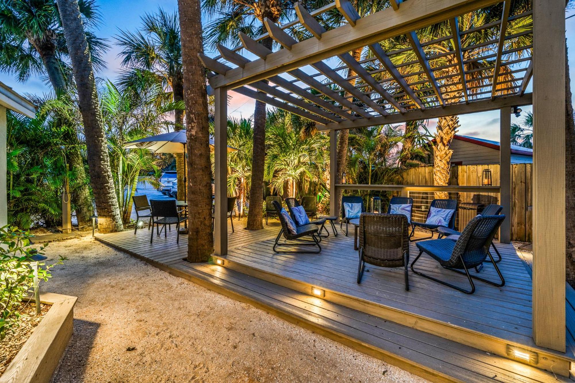 Wonderful Place Wprivate Patio Next To The Beach Коко Бийч Екстериор снимка